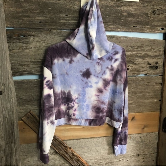 Bluenotes size small blue/Purple tie dye cropped hoodie - Picture 3 of 4